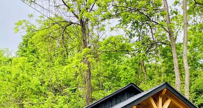 Charming Cottage Retreat in Lewistown – Sleeps 4