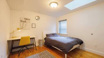 3 bedrooms, iron/ironing board, travel crib, WiFi