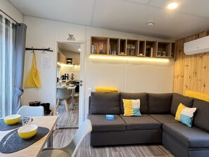 TV - Tiny Haus Karin by Interhome (Wemding)