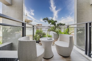 Exterior - Yong Yue (Puli)