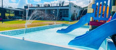 Alberca al aire libre