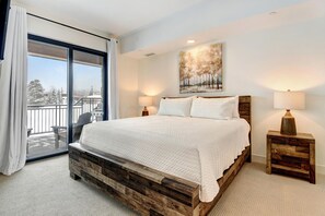 2 bedrooms, iron/ironing board, travel crib, free WiFi