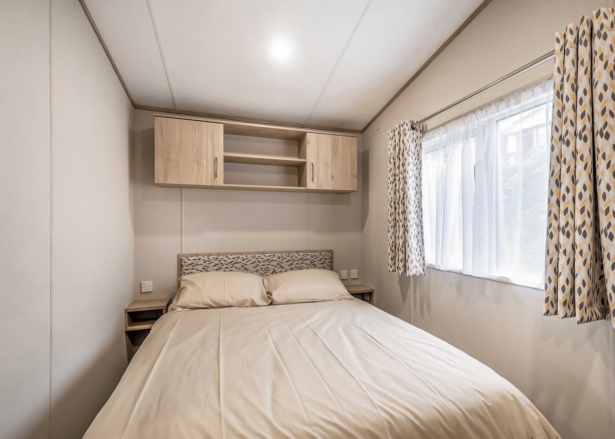 2 bedrooms