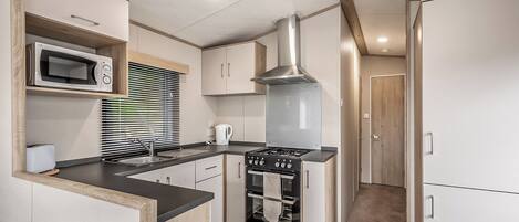 Fridge, oven, stovetop, toaster