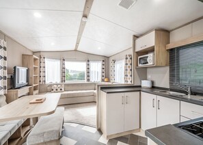 Fridge, oven, stovetop, toaster - Kippford 2 Pet Friendly (Castle Douglas)