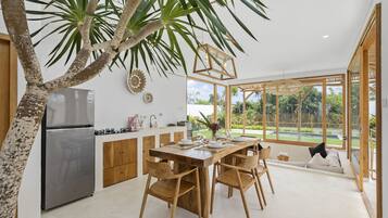 Deluxe Villa, 3 Bedrooms | Private kitchen