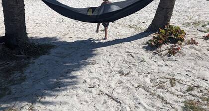 Across the Street from the Beach! Quiet beaches, boating, and fishing