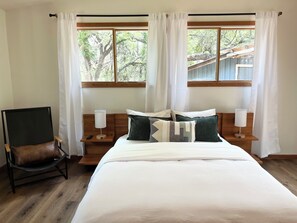 3 室のベッドルーム、アイロン / アイロン台、旅行用ベビーベッド、WiFi (無料)
