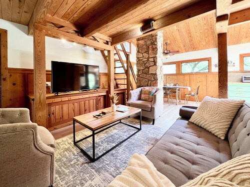 Family Fun Outdoor Escape Texas Cabin 5min DT Dripping Springs