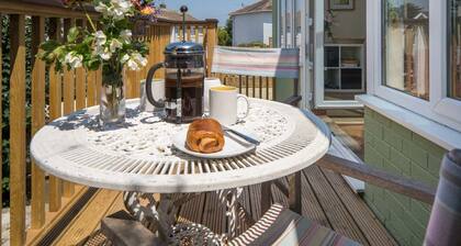 Seaside coastal 3 bed cottage