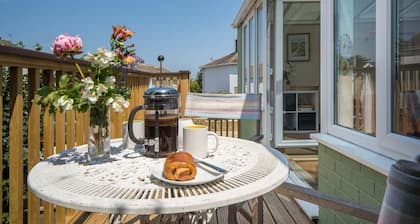 Seaside coastal 3 bed cottage