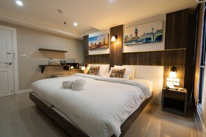 Superior Double Room | Blackout drapes, free WiFi, bed sheets - We resident Hotel (Hat Yai)