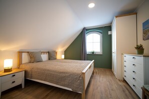 4 soveværelser, pengeskab på værelset, strygejern/strygebræt, Wi-Fi