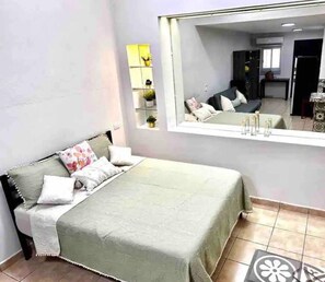 1 bedroom, WiFi, bed sheets - Loft in the Heart of La Paz. 5 Blocks to Malecon Street (La Paz)