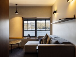   免费迷你吧物品、免费 WiFi、床单