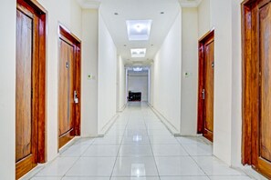 Lobby - OYO Life 90544 Grand Redisa (Malang)