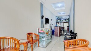 Meja sambut tetamu