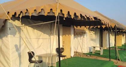 DESERT INN CAMP