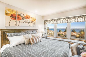 House - Sayward House in Port Ludlow (Port Ludlow)