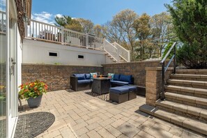 Terrace/patio - Classic Renovated Cape Cod Getaway (Falmouth)