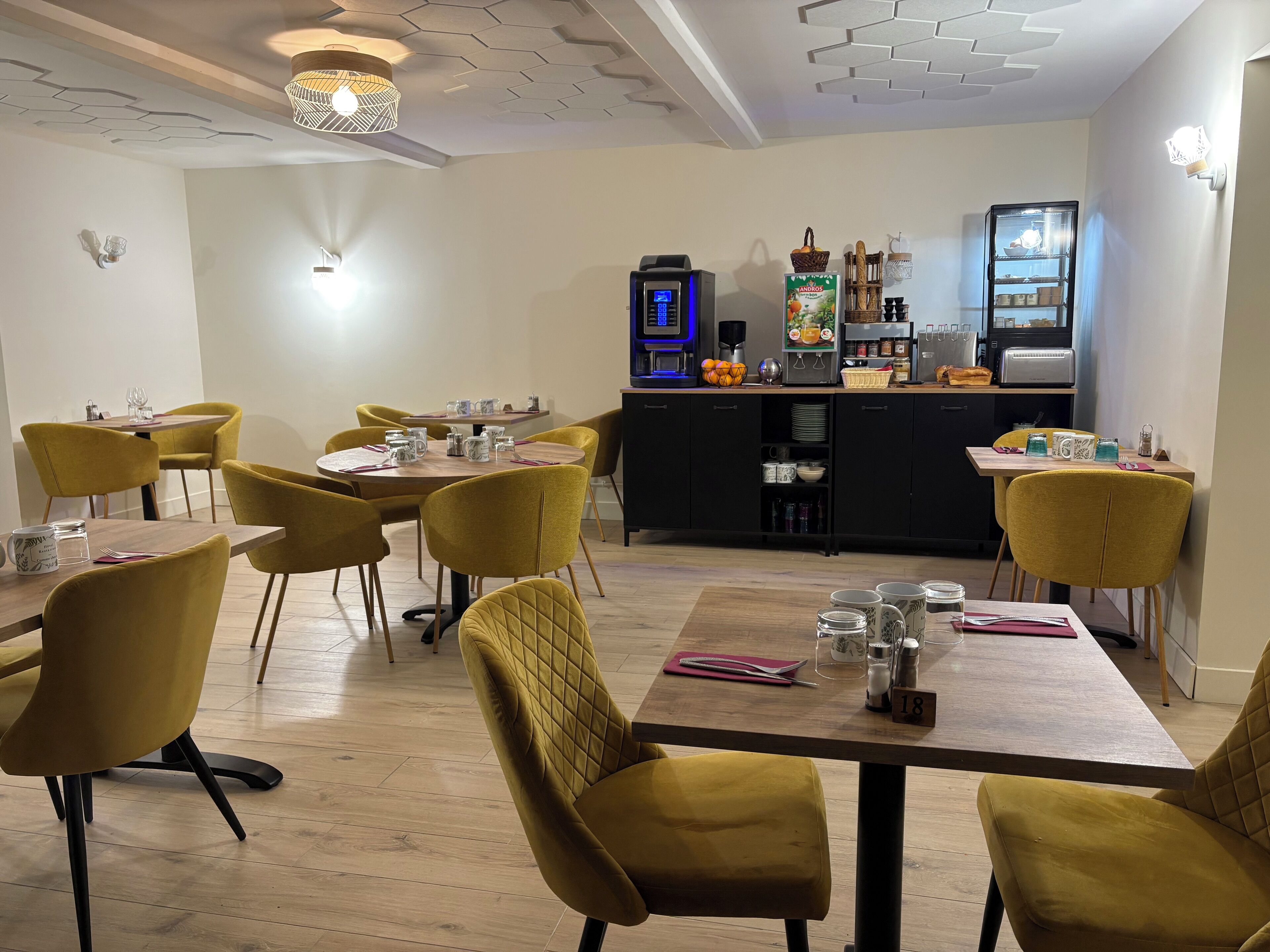 Morgenmadsbuffet hver dag (6.50 EUR pr. person)