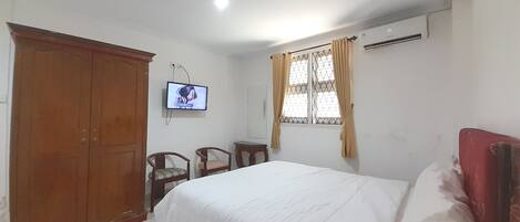 Standard Double Room | Free WiFi, bed sheets