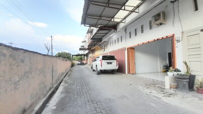 OYO 93402 Family Homestay Syariah