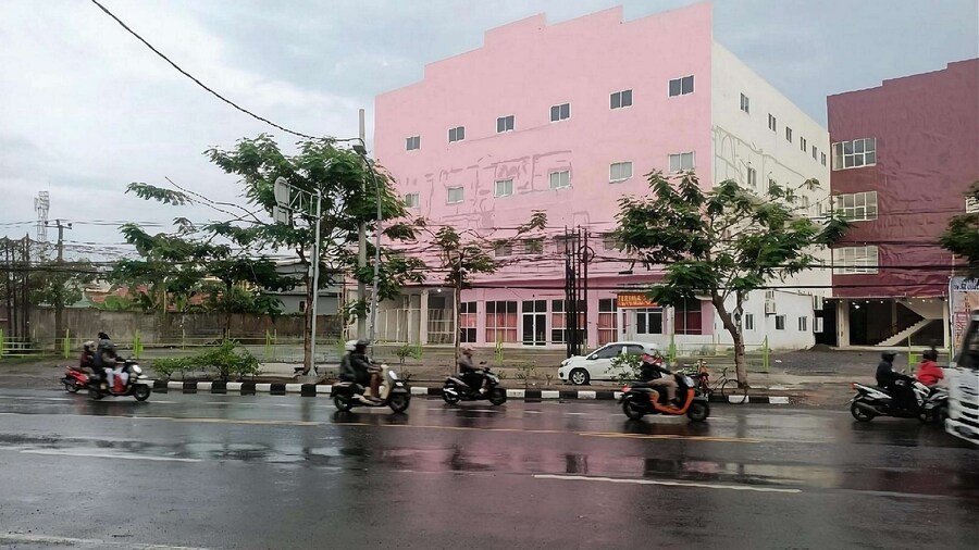 Hotel O Enjoy Homestay & Cafe