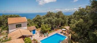 Marguerita House in Paxi