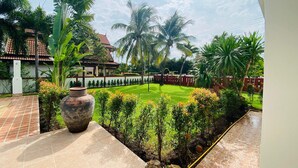 Property grounds - Tropical Seaview, Pak Nam Pran, Hua hin Thailand  (Tambon Pak Nam Pran)