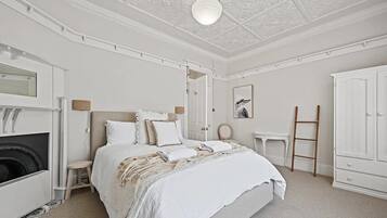 3 bedrooms, iron/ironing board, travel cot, WiFi