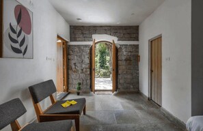 Deluxe-Doppelzimmer | Individuell dekoriert, individuell eingerichtet, Schreibtisch