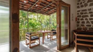 Luxury Room | Desk, free WiFi
