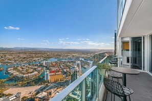 Property grounds - Skyview on Surfers - 3 BDR Level 52 Sub-Penthouse (Surfers Paradise)