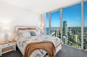 3 bedrooms, bed sheets