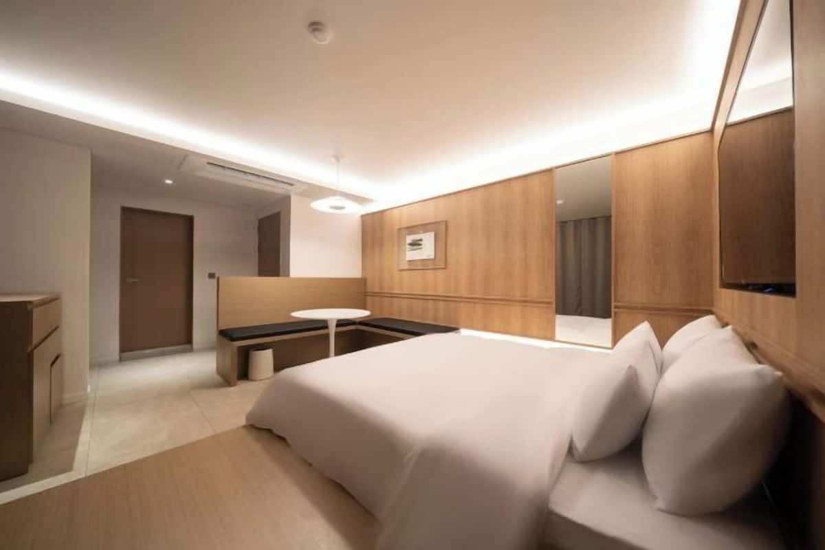 1 habitación, insonorización y wifi gratis