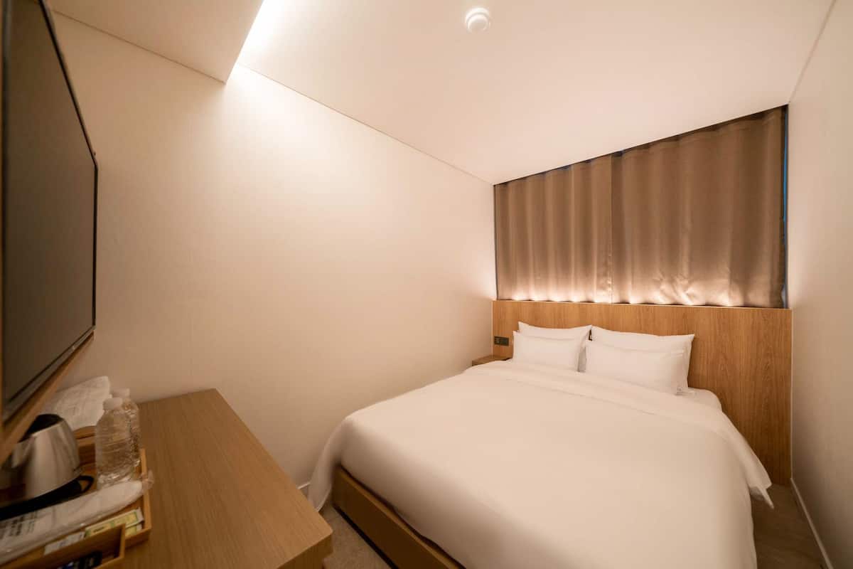 1 habitación, insonorización y wifi gratis