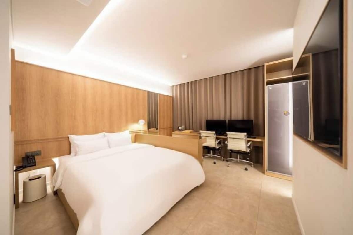 1 habitación, insonorización y wifi gratis