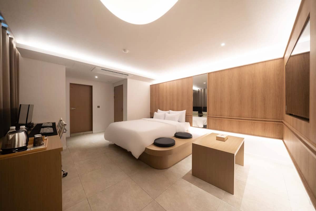 1 habitación, insonorización y wifi gratis