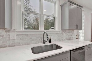 Unclassified image, 4 of 29, button