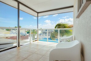 Terrace/patio - 5 minutes to Eagle Beach | Blue Lagoon by Bocobay (Noord)