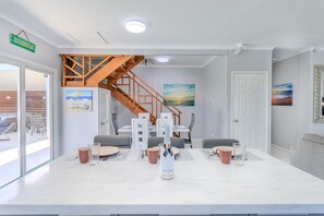 Dining - 5 minutes to Eagle Beach Blue Lagoon by Bocobay (Noord)