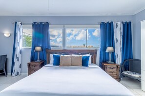 4 bedrooms, in-room safe, desk, iron/ironing board