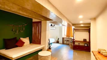 Quadruple Room | Interior