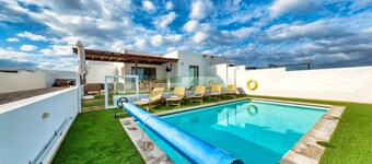 Casa Iria - Pool and BBQ By LVH