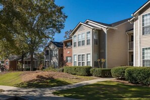 Exterior - Chic Condo Retreat: Private Bliss 'n Birmingham! (Birmingham)