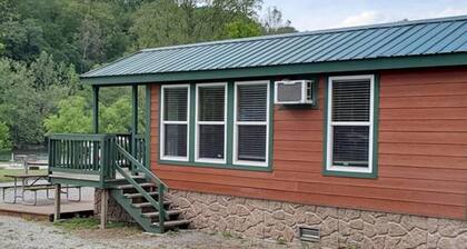 Cabin 11 - Beautiful cabin with a queen, full and twin bed. Great for days outdoors and nights in.