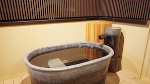 Special Room with Open-air Bath and Back Tatami Room, Non Smoking | Bathroom | Towels - Kyou Gohan to Rotenburo no Yado Yunohanatsukiya (Kameoka)