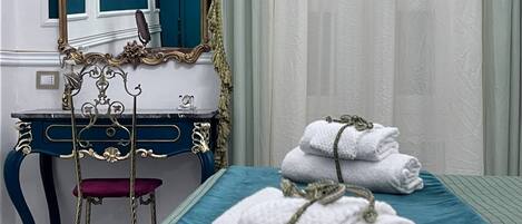 House, 2 Bedrooms, Smoking, Balcony