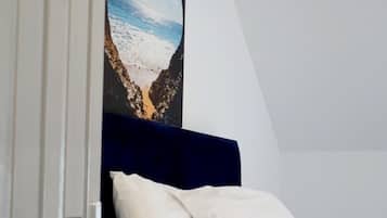 House | 4 bedrooms, iron/ironing board, free WiFi, bed sheets